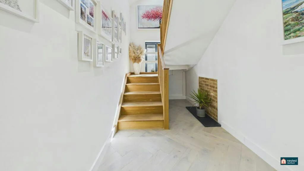 Broad Lane, Dartford, DA2, photo 18
