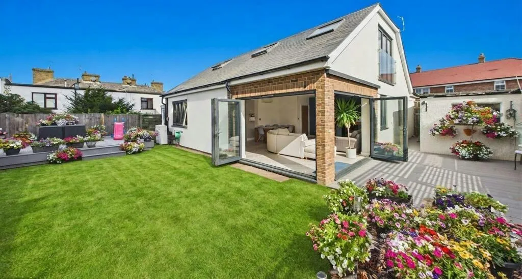 4 bed house for sale, Broad Lane, Dartford, DA2