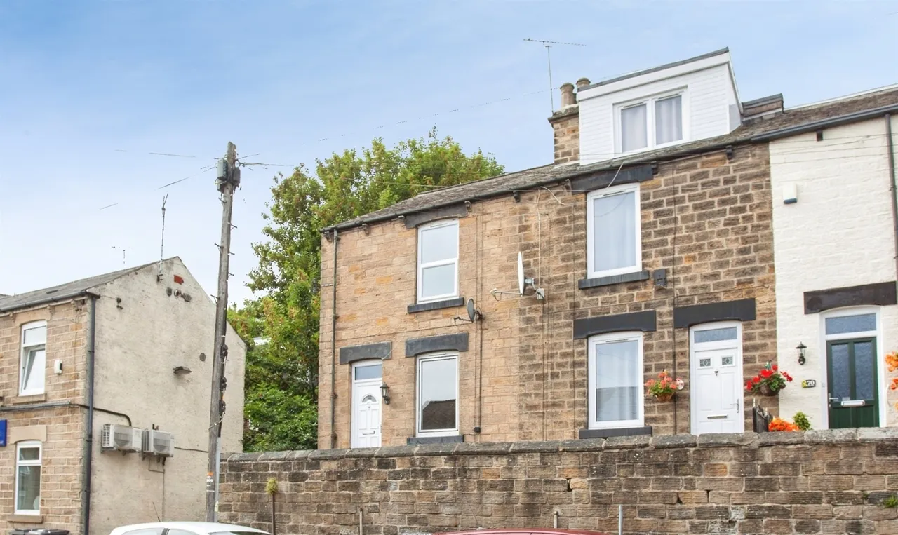 2 bed house for sale, Bridge Street, Barnsley, S71