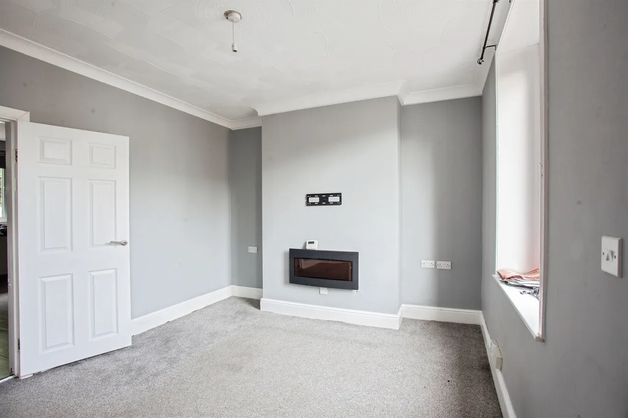 Bridge Street, Barnsley, S71, photo 4
