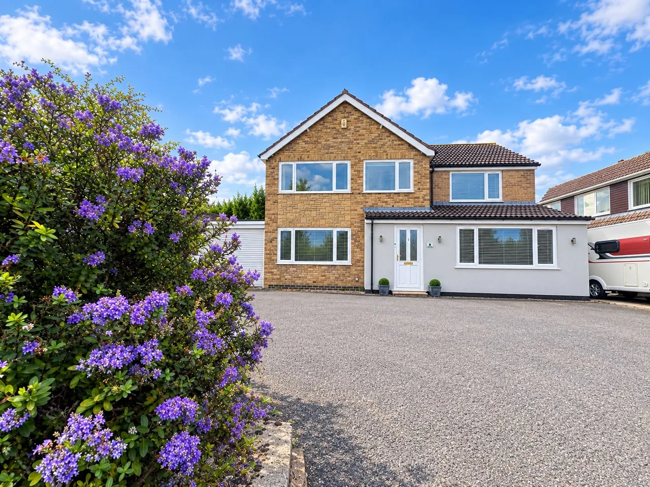 4 bed house for sale — New Row, Market Deeping, PE6