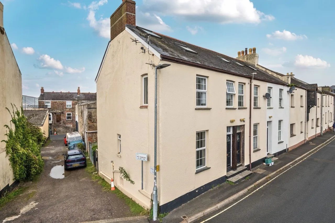 2 bed flat for sale, Rolle Quay, Barnstaple, EX31