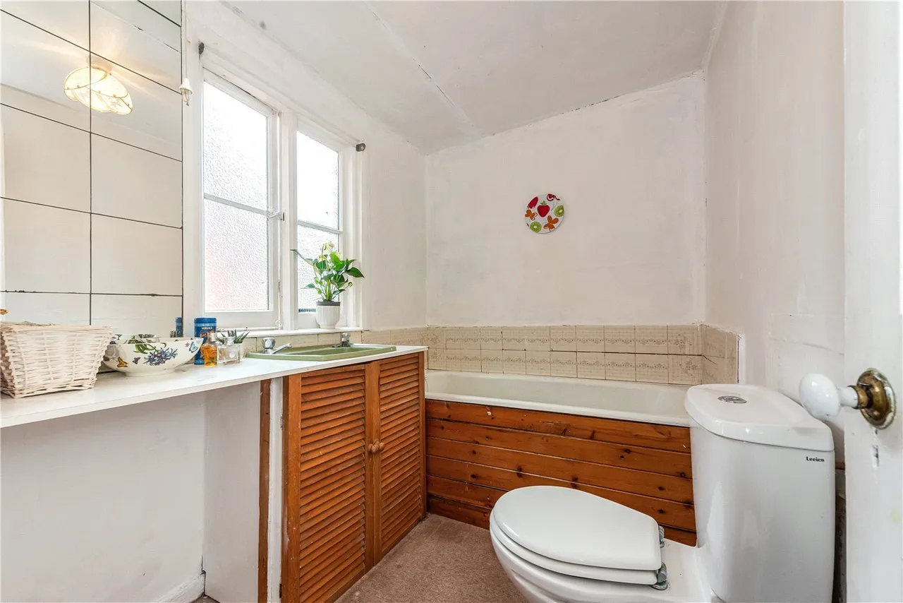 Town Lane, Petersfield, GU32, photo 9
