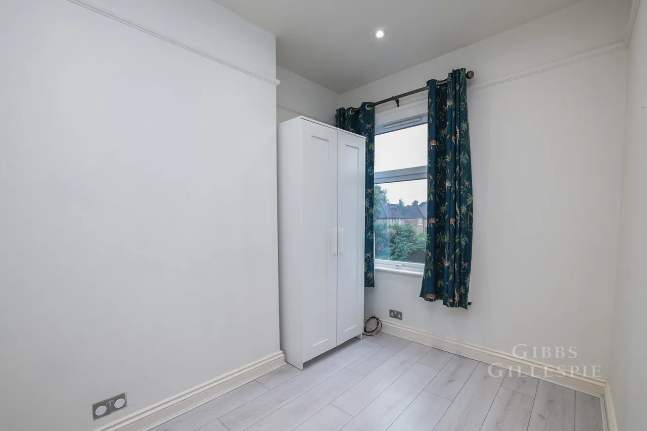 Park Road East, Uxbridge Fees Apply, UB10, photo 26