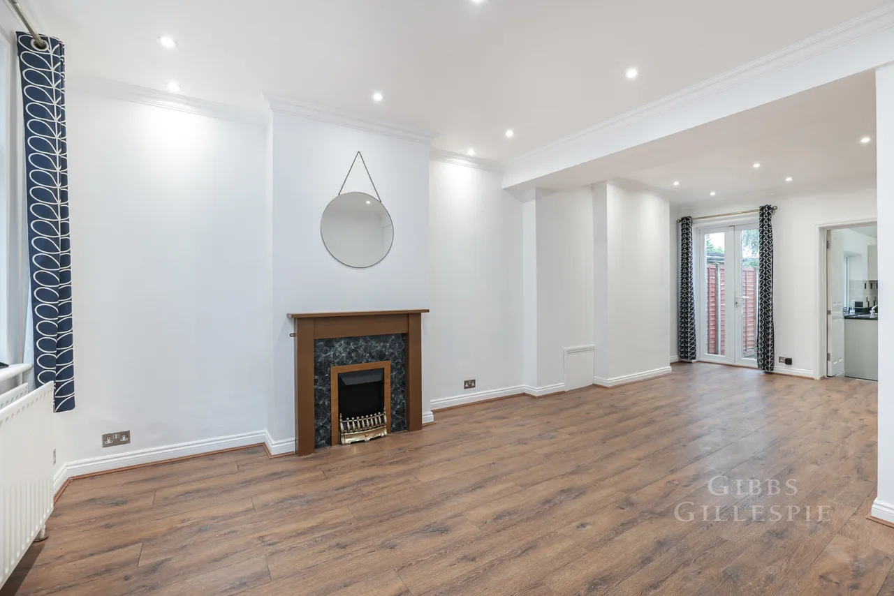 Park Road East, Uxbridge Fees Apply, UB10, photo 17