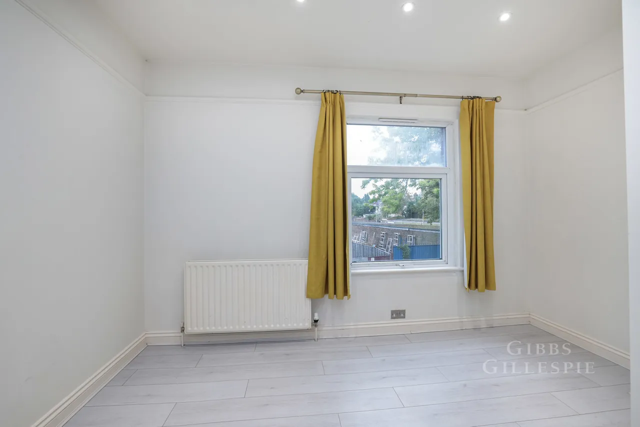 Park Road East, Uxbridge Fees Apply, UB10, photo 29