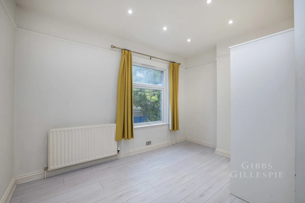 Park Road East, Uxbridge Fees Apply, UB10, photo 28
