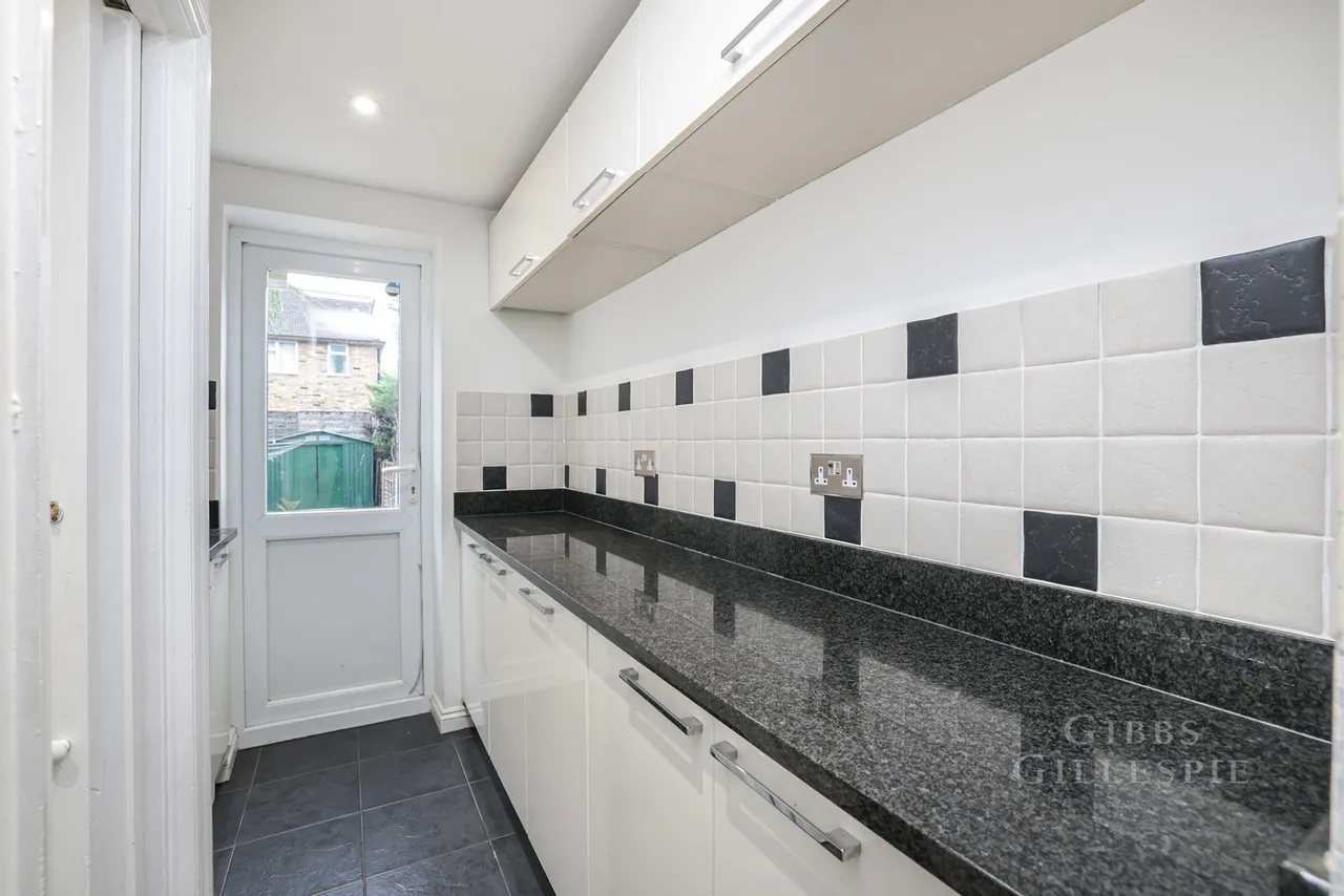 Park Road East, Uxbridge Fees Apply, UB10, photo 8