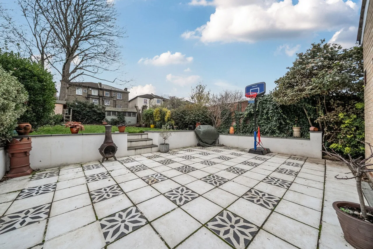 Bonfield Road, SE13, photo 18