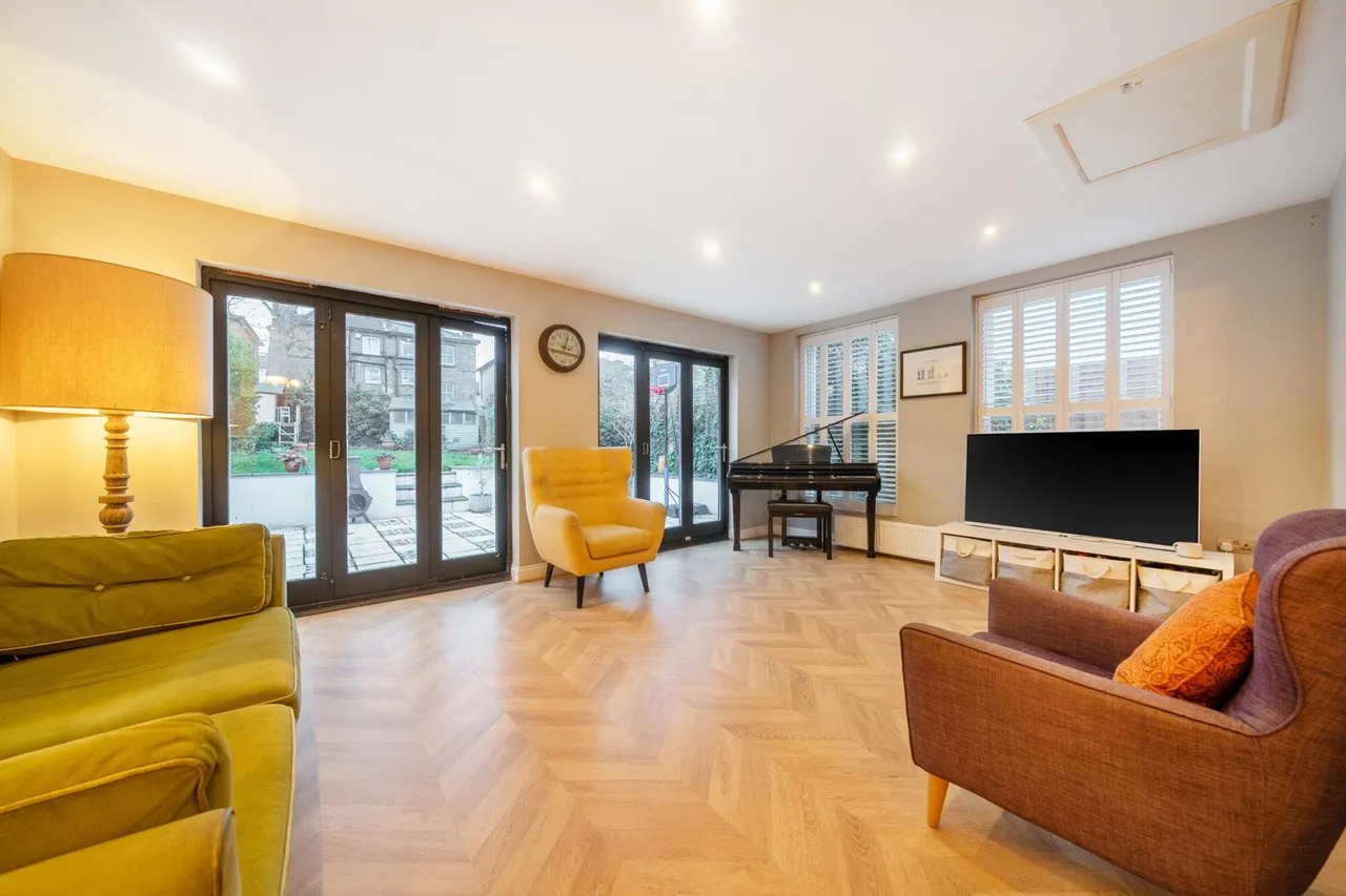 Bonfield Road, SE13, photo 14