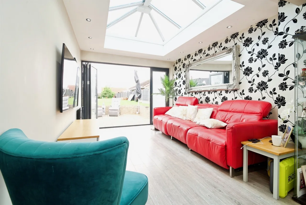 Kirkham Close, Monk Bretton, Barnsley, photo 4