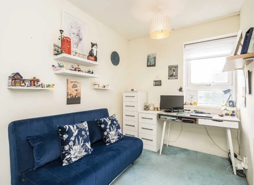 Gough Walk, Canary Wharf, E14, photo 8