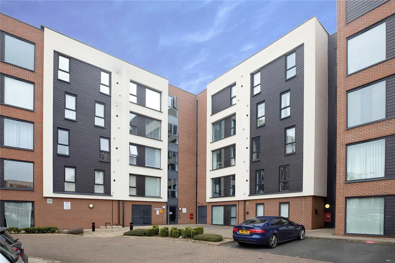 2 bed flat for sale, Monticello Way, Coventry, CV4