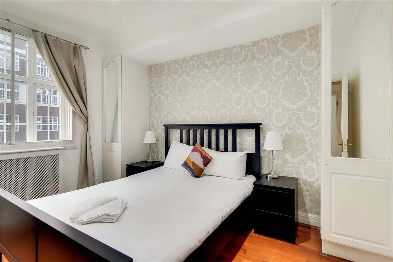 Brompton Road, Knightsbridge, London, SW3 1ET, photo 9