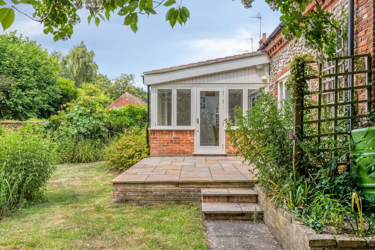 Characterful Barn Conversion in Gresham, photo 13