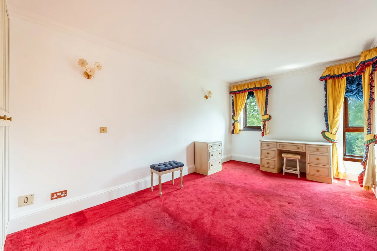 12 Chasewood Park, Harrow, photo 5