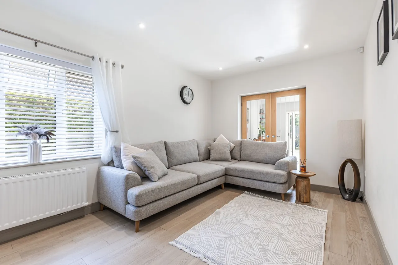 Beautifully Presented Detached Home i, photo 9