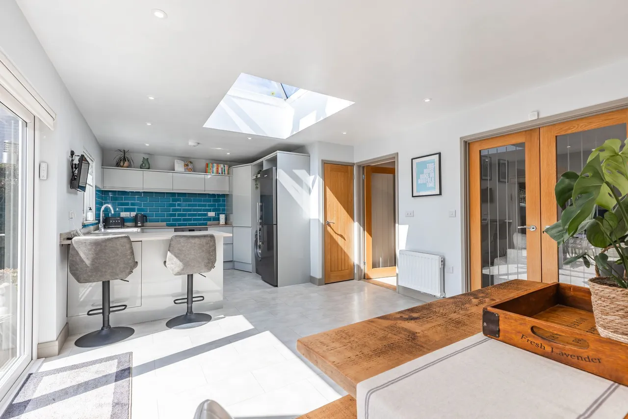 Beautifully Presented Detached Home i, photo 2