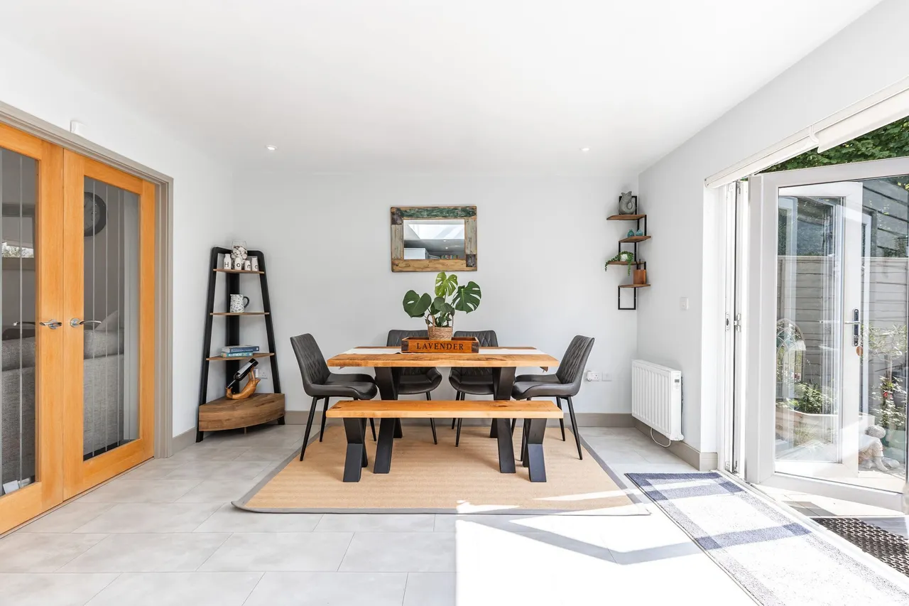 Beautifully Presented Detached Home i, photo 5