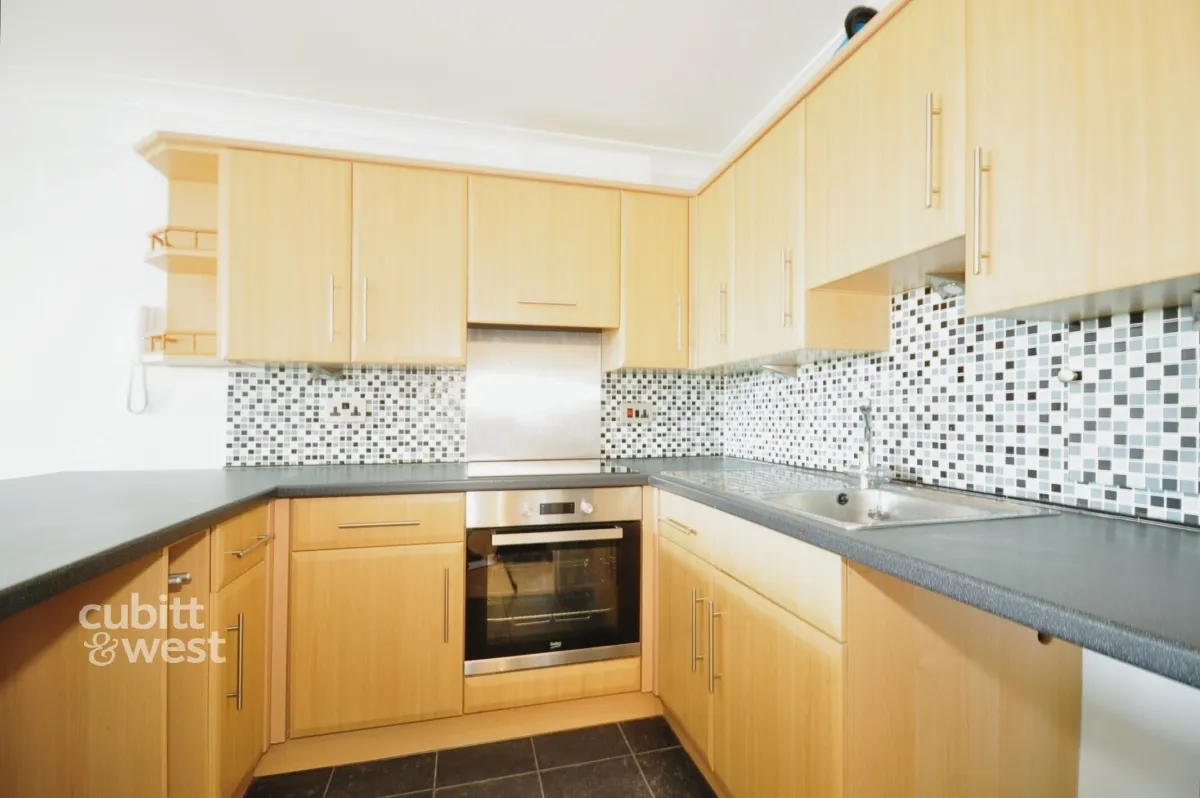 Littlehampton Road, Worthing, BN13, photo 5