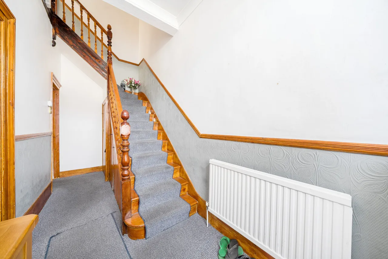 Hazelbank Road, SE6, photo 8