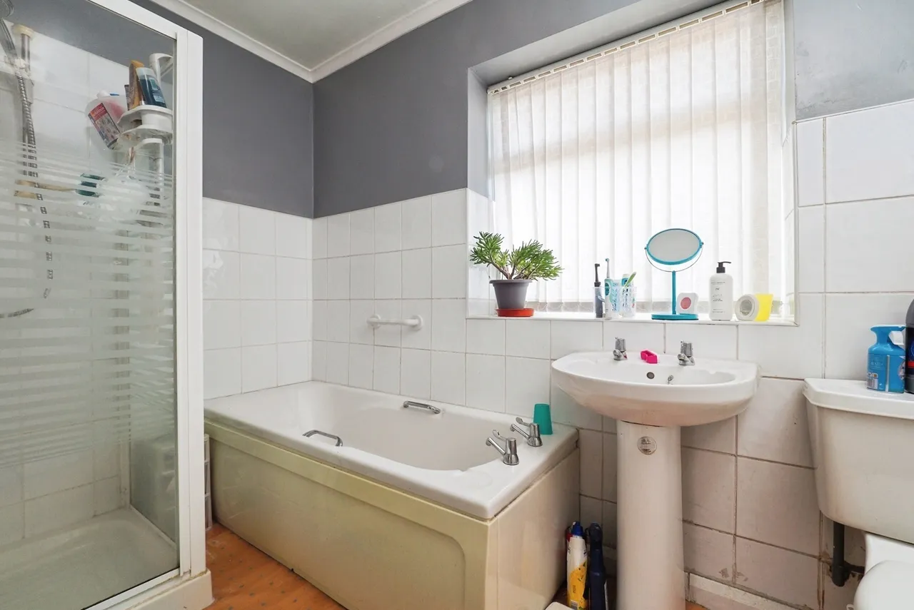 Failsworth Close, Clifton, Nottingham, NG11, photo 12