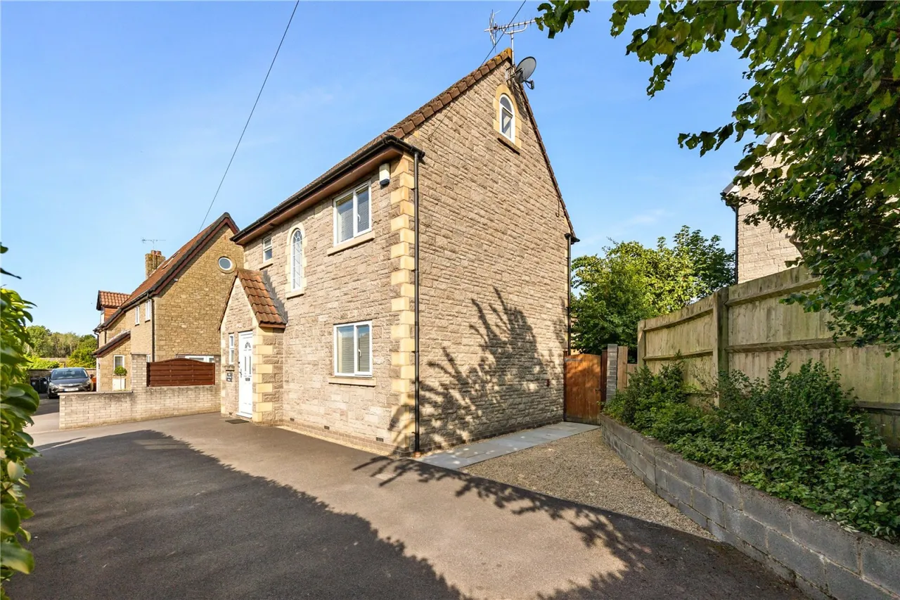 4 bed house for sale, Westerleigh Road, Emersons Green, BS16