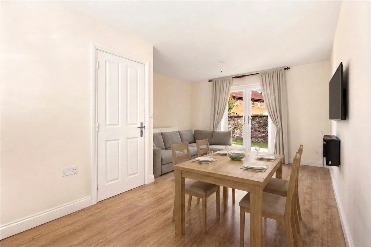 Westerleigh Road, Emersons Green, BS16, photo 3