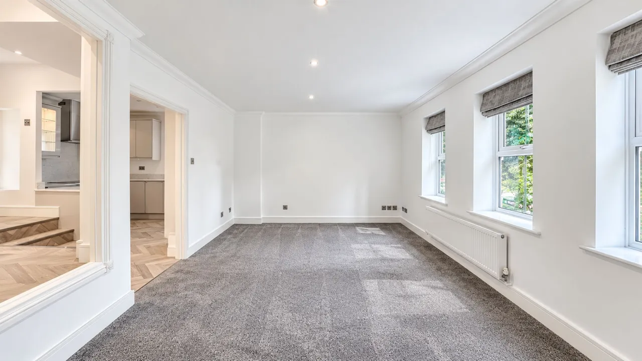 Millfield Court, Hale, WA15, photo 6
