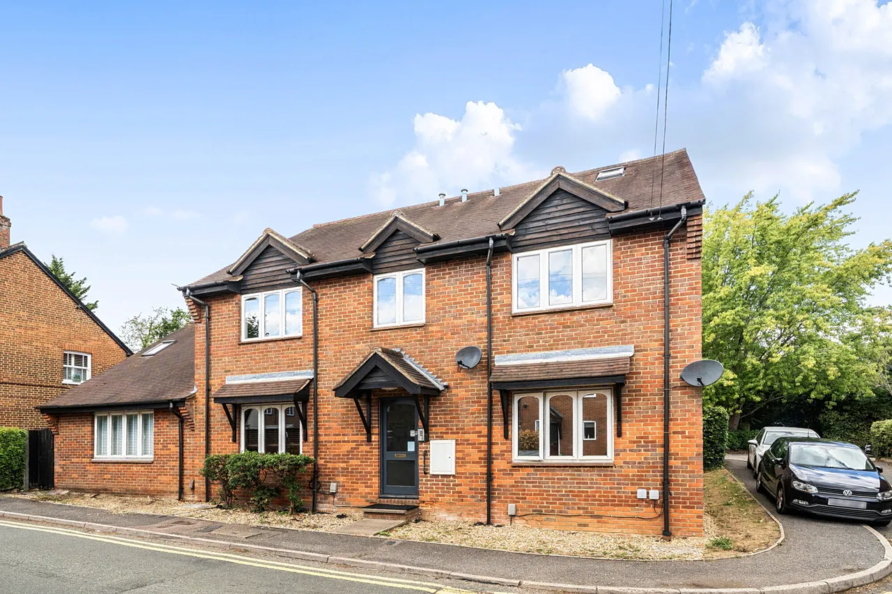 1 bed flat for sale, Solesbridge Lane, Chorleywood, WD3
