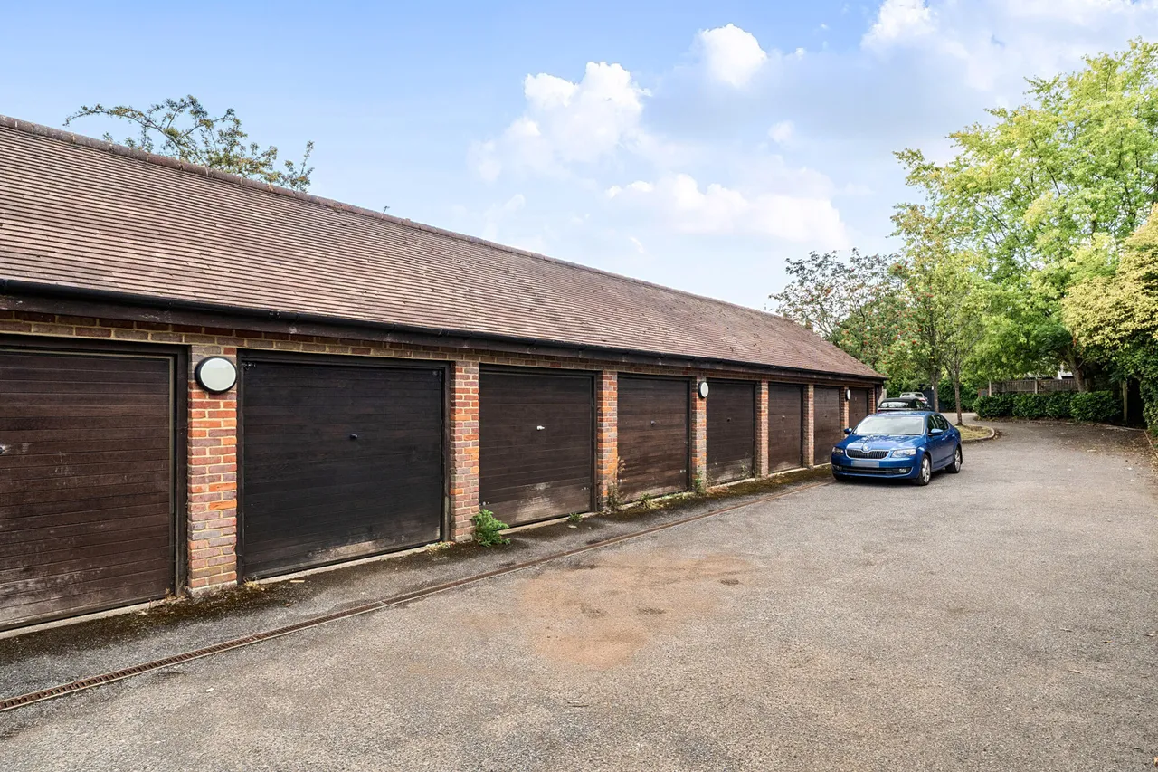 Solesbridge Lane, Chorleywood, WD3, photo 8