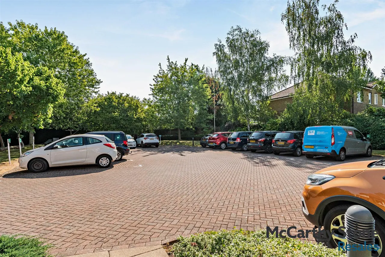 Penlee Close, Edenbridge, TN8, photo 28