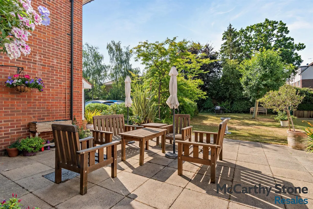 Penlee Close, Edenbridge, TN8, photo 22
