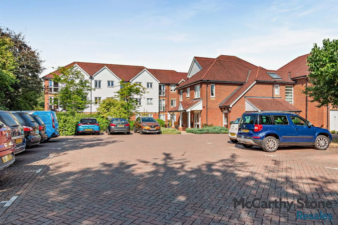 Penlee Close, Edenbridge, TN8, photo 26