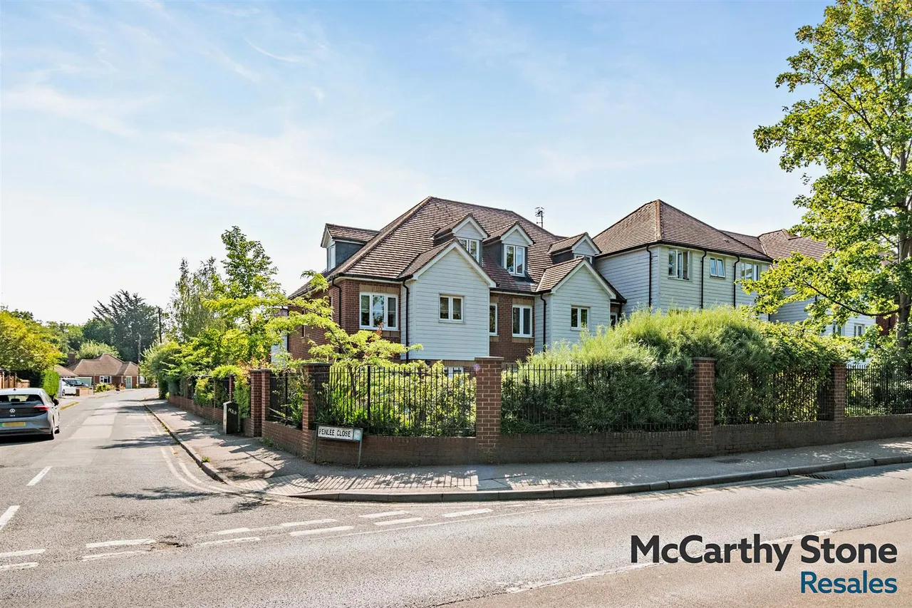 Penlee Close, Edenbridge, TN8, photo 31