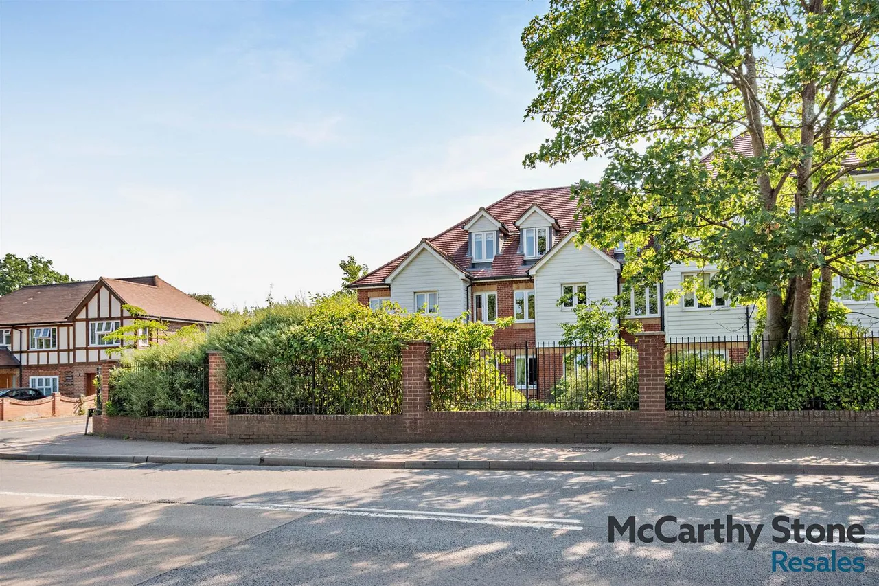 Penlee Close, Edenbridge, TN8, photo 30