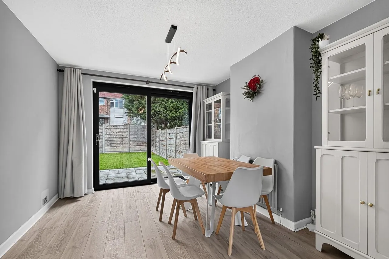 Downs Drive, Timperley, WA14, photo 4