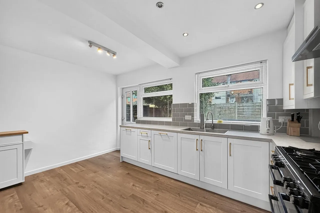 Downs Drive, Timperley, WA14, photo 10
