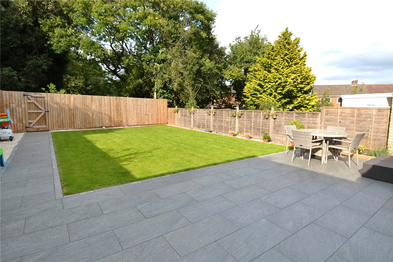 Beeches Close, Rubery, Birmingham, B45 9HD, photo 16