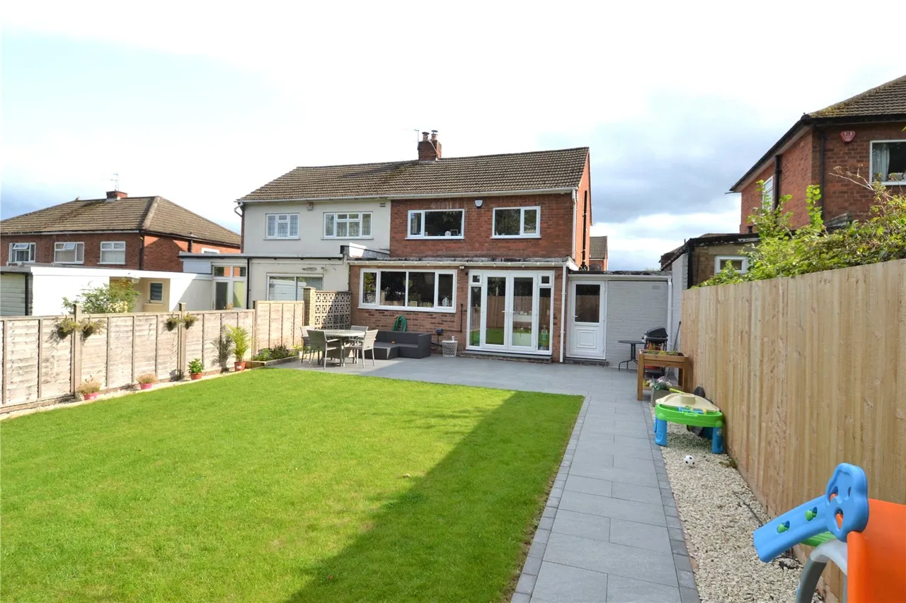 Beeches Close, Rubery, Birmingham, B45 9HD, photo 4