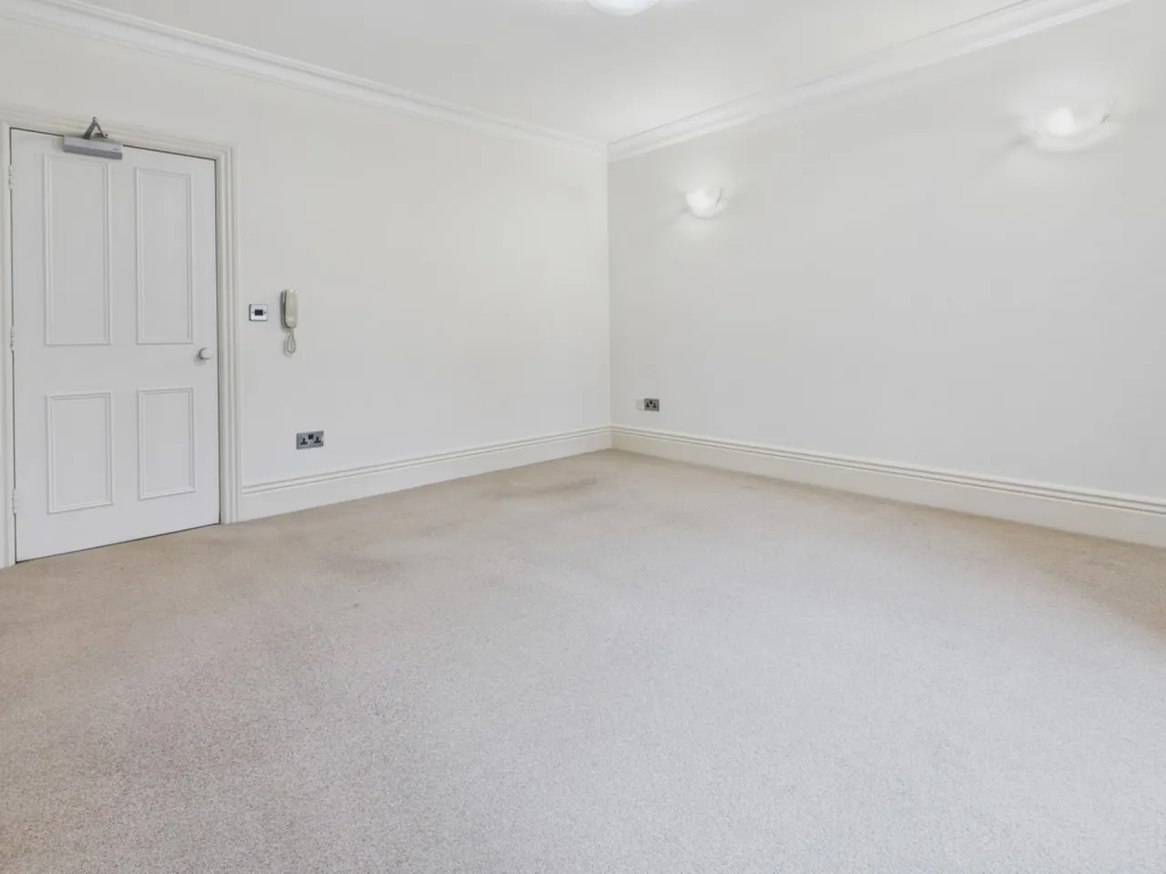 Ashgate Road, Ashgate, S40, photo 6