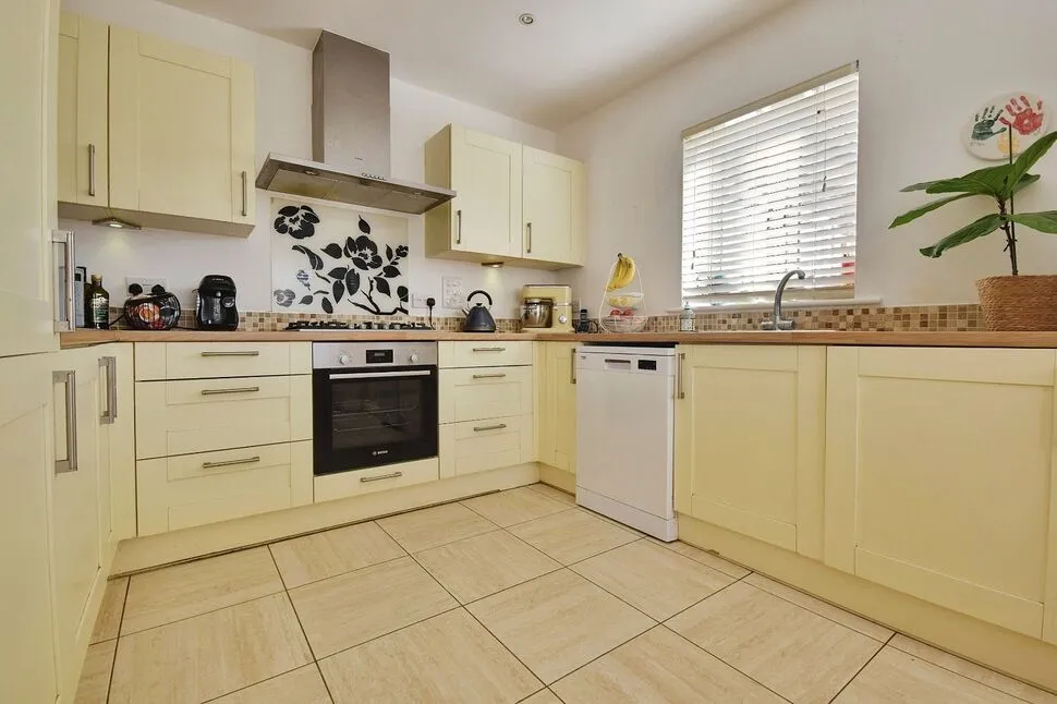 Main Street, Peasmarsh, East Sussex, TN31, photo 3