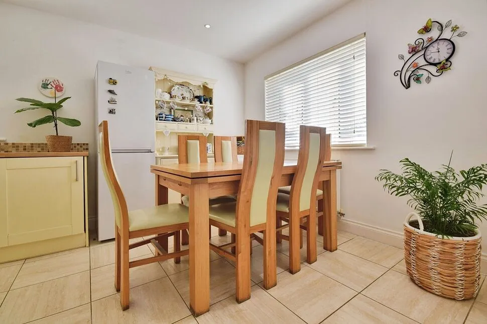 Main Street, Peasmarsh, East Sussex, TN31, photo 5