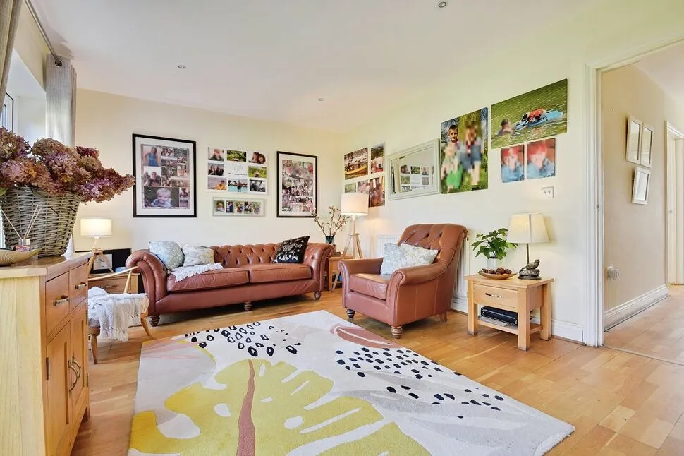 Main Street, Peasmarsh, East Sussex, TN31, photo 7