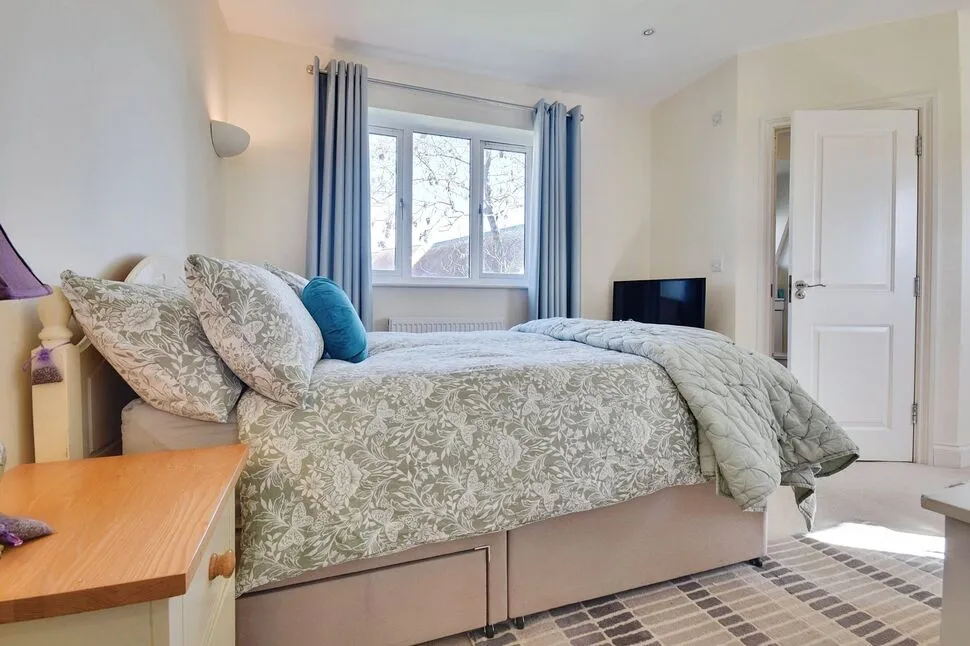 Main Street, Peasmarsh, East Sussex, TN31, photo 9