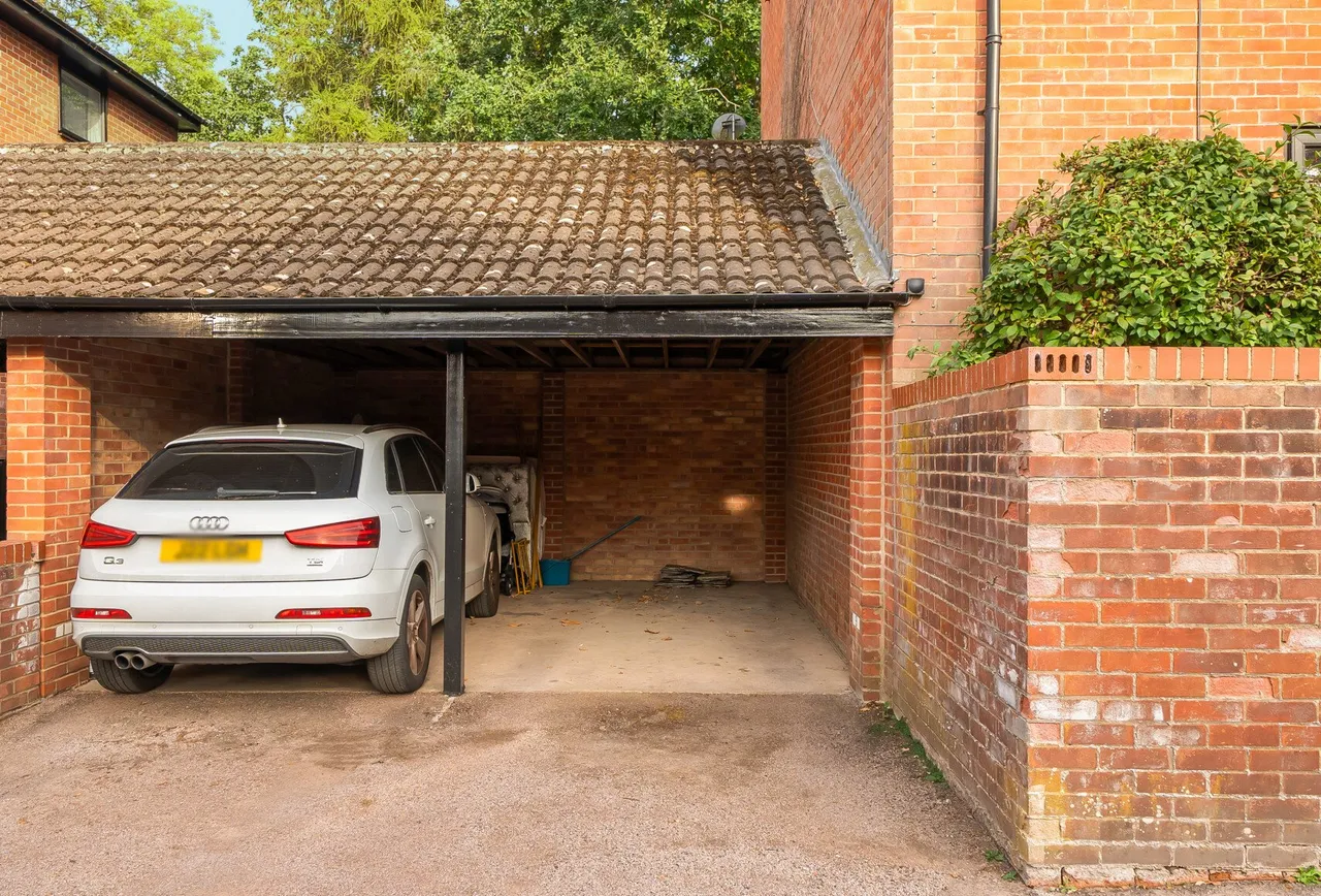 King George Close, Cheltenham, GL53 7RF, photo 11