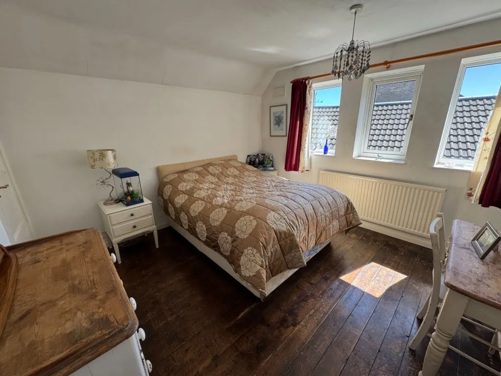 Wetherby ~ Third Avenue, LS22, photo 6