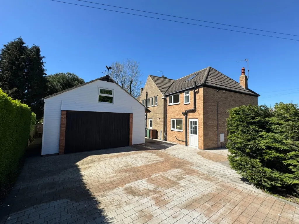 Wetherby ~ Third Avenue, LS22, photo 11