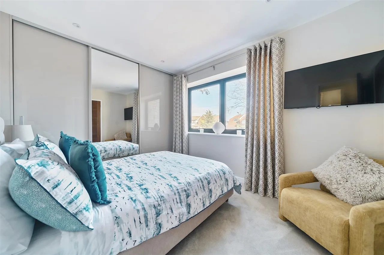 Newtown Road, Warsash, photo 28