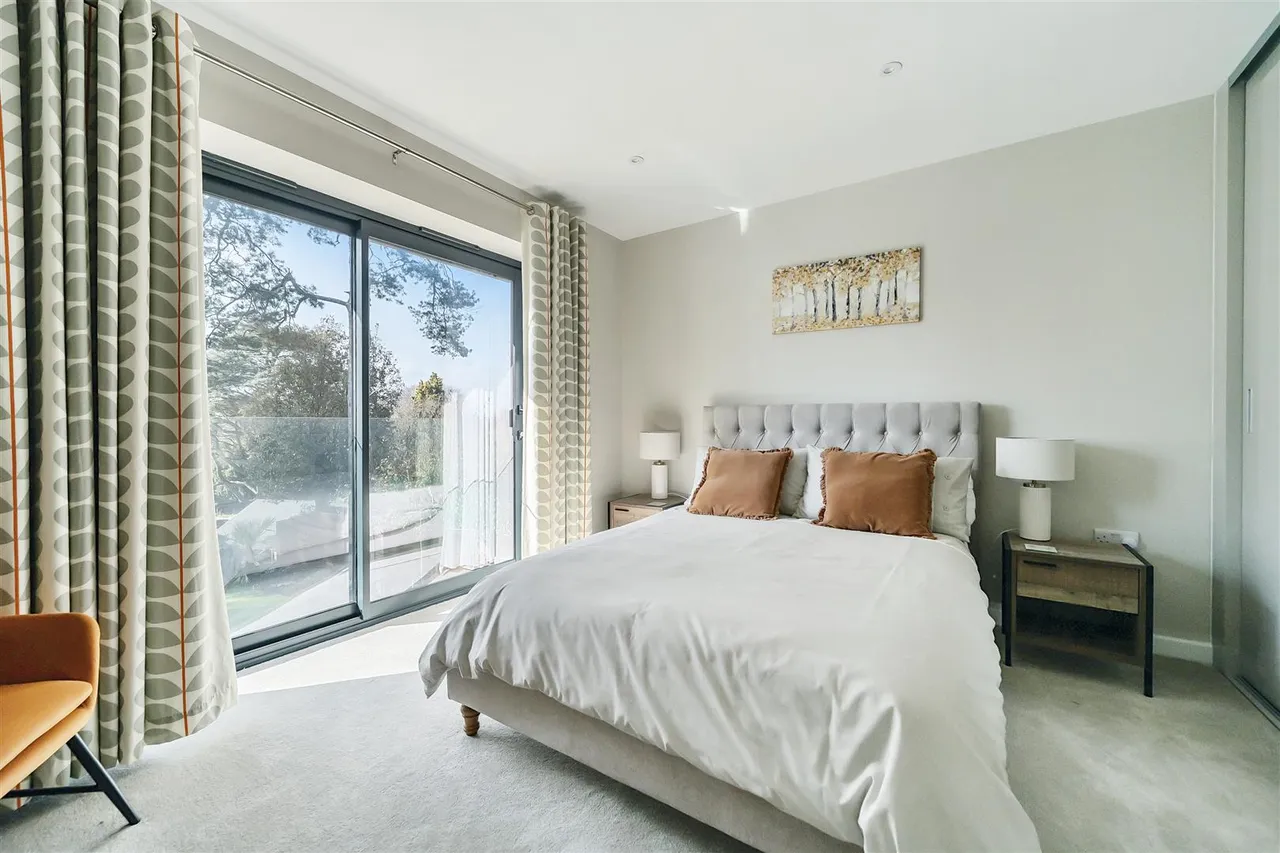 Newtown Road, Warsash, photo 25